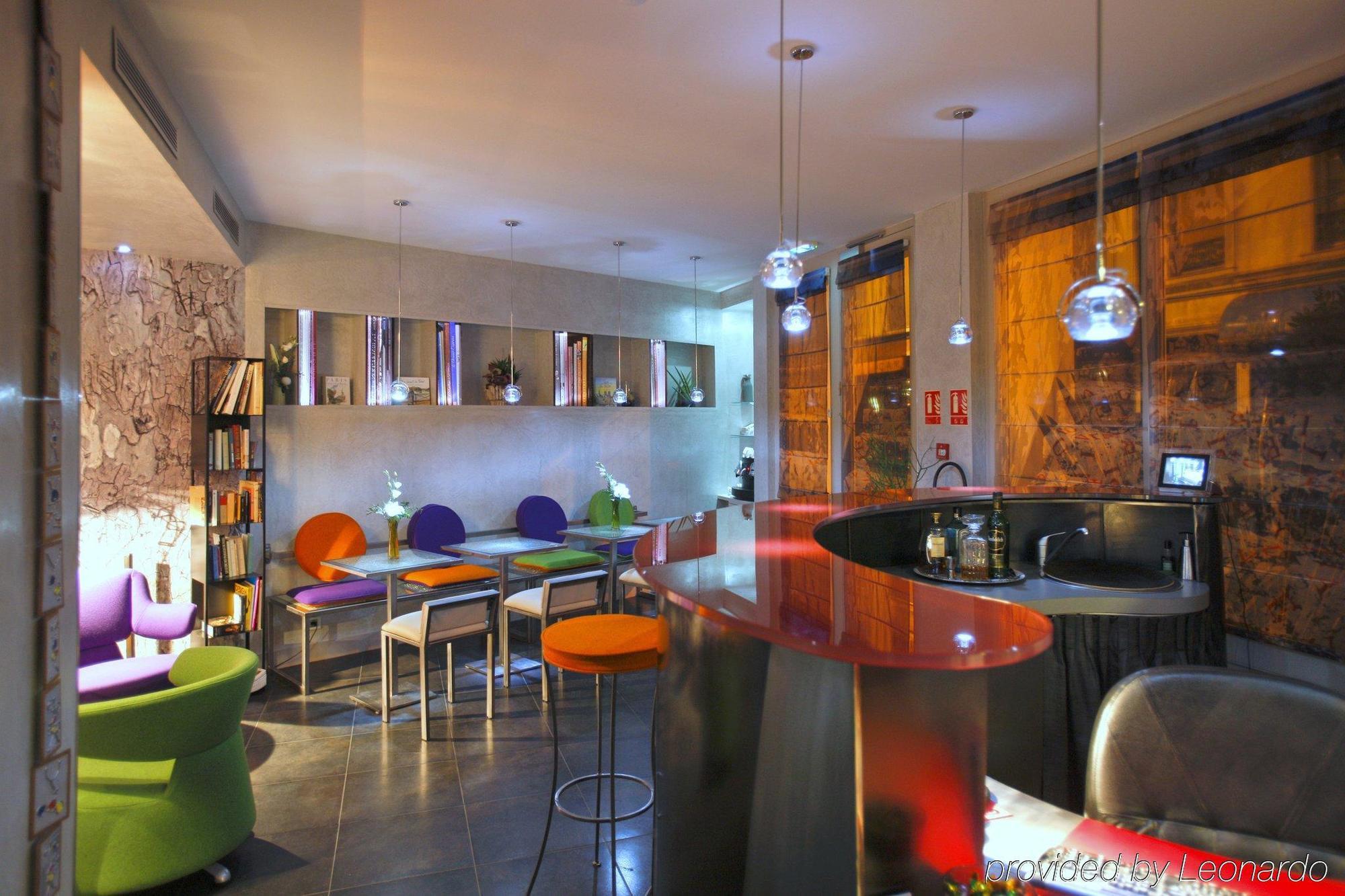 Apostrophe Hotel Париж Ресторант снимка