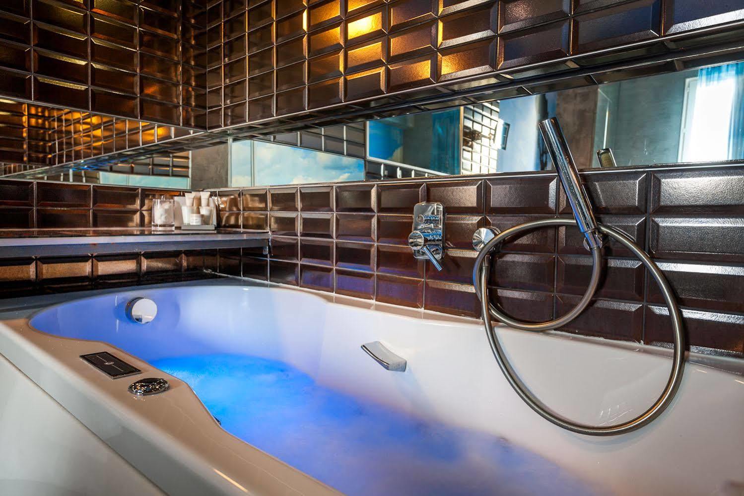 Apostrophe Hotel Париж Екстериор снимка